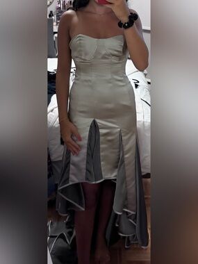 Elegant Two-Tone Satin High-Low Pencil Skirt - Gray
